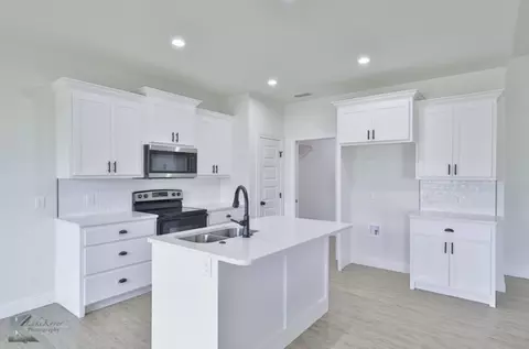 201 Evening Shade Ln, Abilene, TX 79602