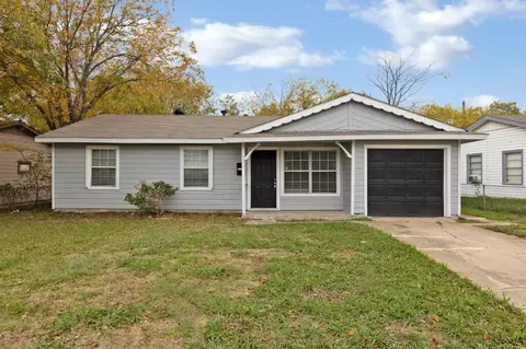 821 Rancho Dr, Mesquite, TX 75149