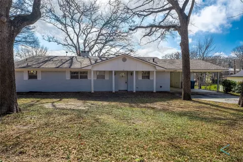 102 Pollyanna Dr, Gun Barrel City, TX 75156