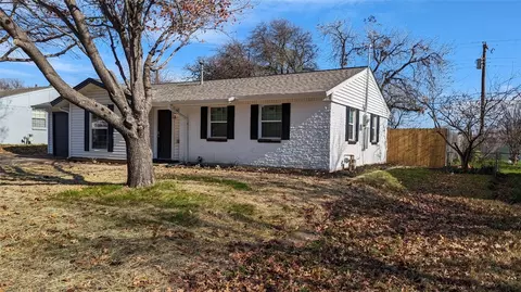 1114 Aransas Dr, Euless, TX 76039 photo 9