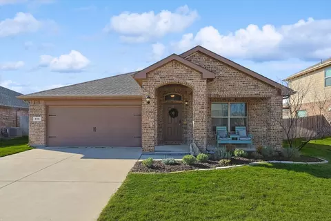 246 Oaklawn Dr, Ponder, TX 76259