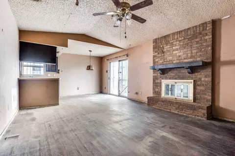 1821 Castle Dr, Garland, TX 75040