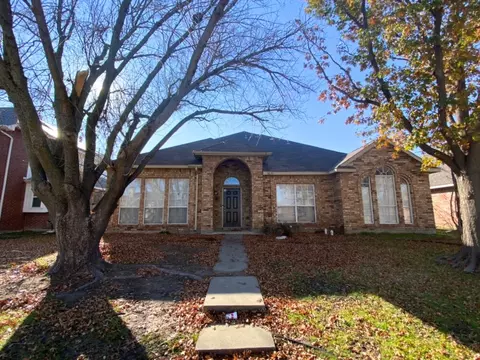 5829 Carroll Dr, The Colony, TX 75056