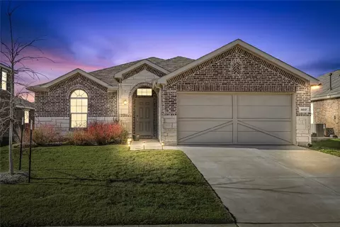 4617 Melanite Rd, Aubrey, TX 76227