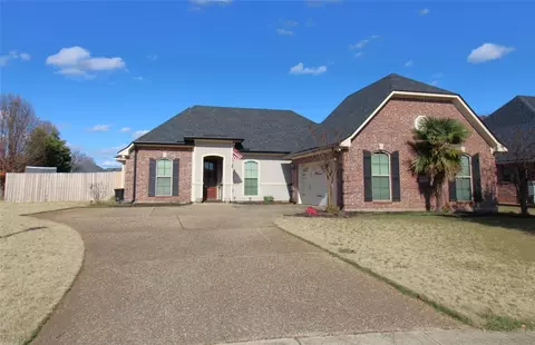 508 Half Moon Ln, Bossier City, LA 71111