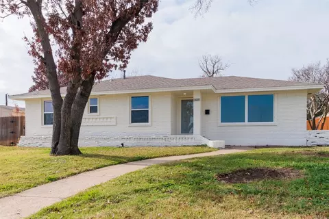 5627 Regatta Dr, Dallas, TX 75232