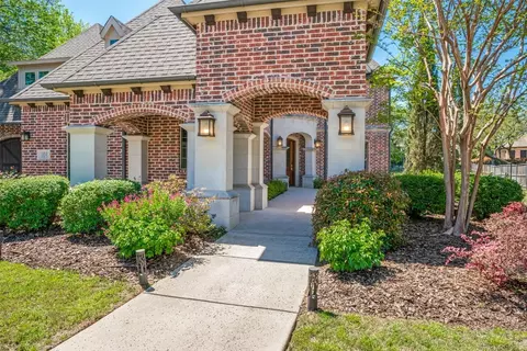 1212 Navajo Dr, Mckinney, TX 75072