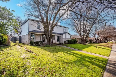 1026 Alicia Ln, Lancaster, TX 75134
