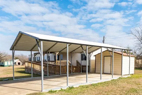 704 Lewald Cir, Quinlan, TX 75474