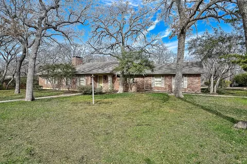 1709 Laurelwood Dr, Denton, TX 76209