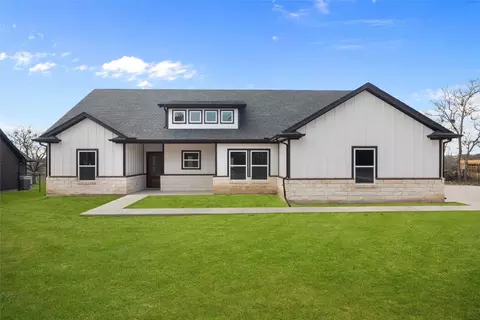 421 N Hadley Rd, Godley, TX 76044