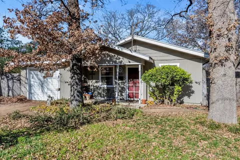 3721 Rusty Dell St, Fort Worth, TX 76111