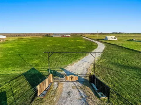 393 County Road 4875, Leonard, TX 75423 photo 15