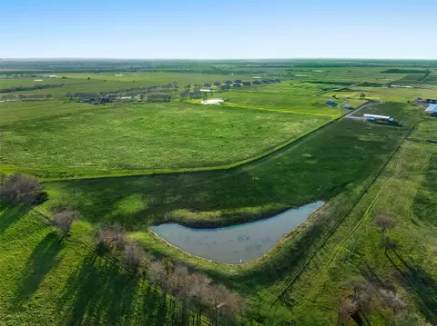 393 County Road 4875, Leonard, TX 75423 photo 4