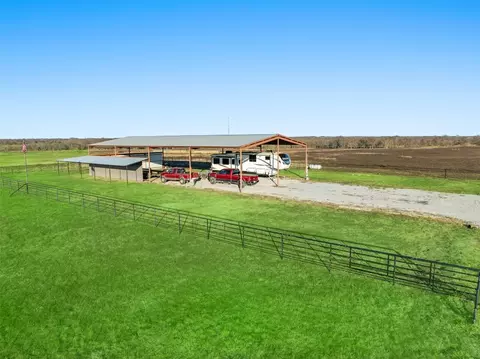 393 County Road 4875, Leonard, TX 75423 photo 7