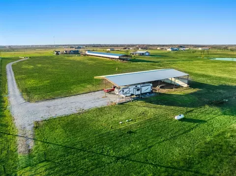 393 County Road 4875, Leonard, TX 75423 photo 12
