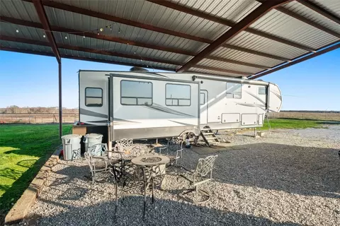 393 County Road 4875, Leonard, TX 75423 photo 21
