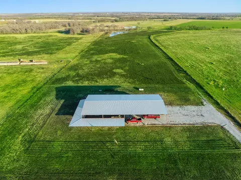 393 County Road 4875, Leonard, TX 75423 photo 5