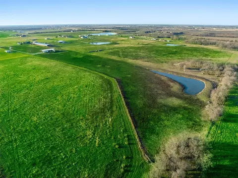 393 County Road 4875, Leonard, TX 75423 photo 9