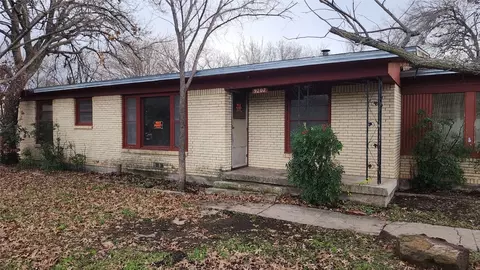 9207 Lanham St, White Settlement, TX 76108