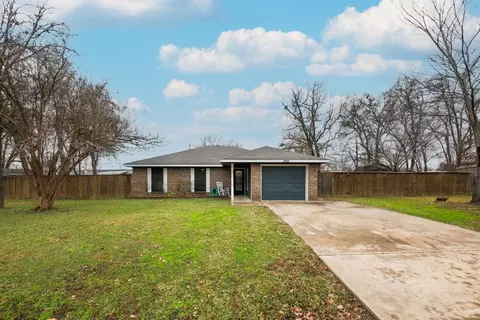 302 Marita Rd, Greenville, TX 75402