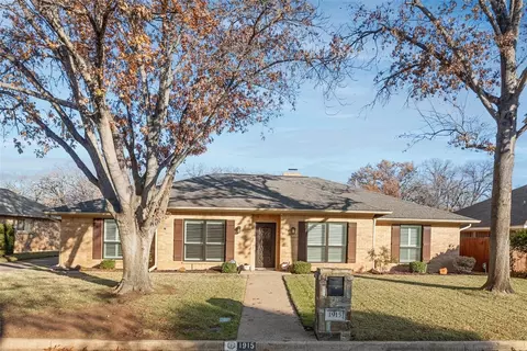 1915 Rockbrook Dr, Arlington, TX 76006