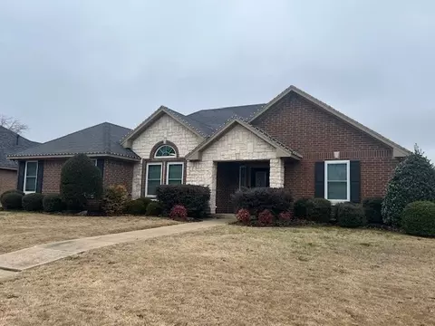 3775 Village Bnd, Paris, TX 75462