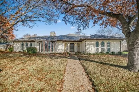 2114 Vega Ct, Grand Prairie, TX 75050