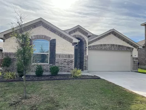 305 Saguaro Dr, Haslet, TX 76052