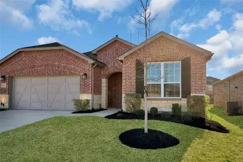 1012 Memorial Dr, Aubrey, TX 76227