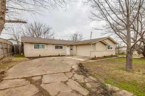 2601 Dewitt St, Irving, TX 75062 photo 2