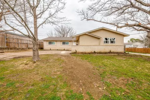 2601 Dewitt St, Irving, TX 75062
