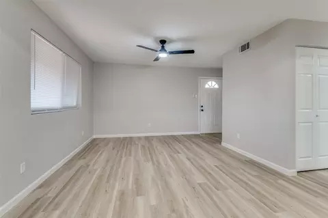 2601 Dewitt St, Irving, TX 75062 photo 7