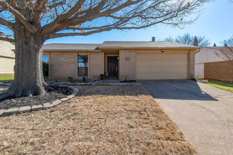 626 Wandering Way Dr, Allen, TX 75002