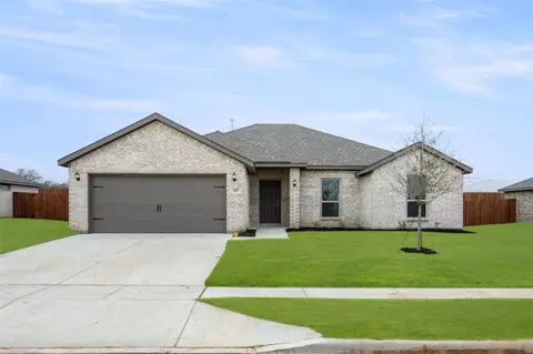 417 Basalt Dr, Azle, TX 76020