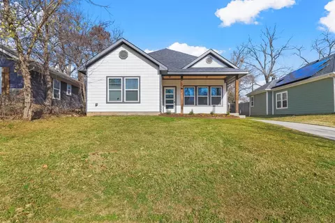 417 W Walker St, Denison, TX 75020