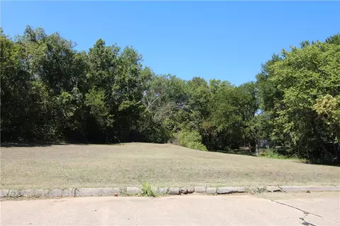 101 Oakridge Trl, Kennedale, TX 76060