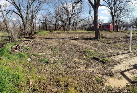 1812 S Lamar Ave, Denison, TX 75021