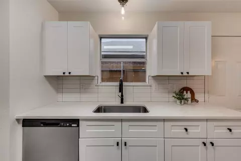 9623 Stonewood Dr, Dallas, TX 75227