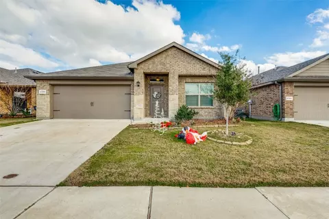 8308 Burma Dr, Fort Worth, TX 76131