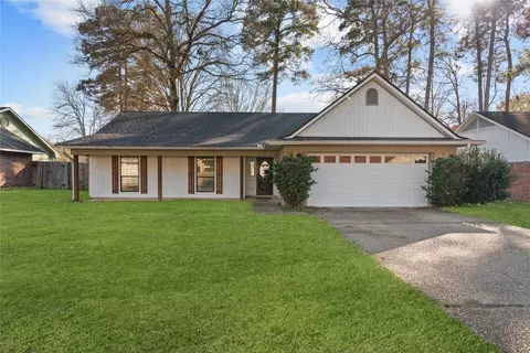 5609 N Heatherstone Dr, Shreveport, LA 71129
