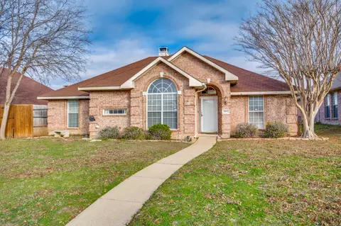 9902 Laurel Ln, Frisco, TX 75035