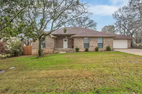 4204 Angelina Dr, Granbury, TX 76049