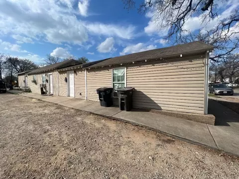1019 N Chandler Dr, Fort Worth, TX 76111