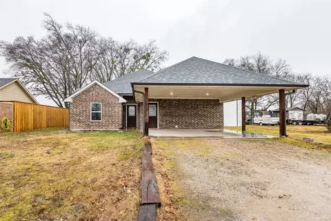 303 W 4th St, Dodd City, TX 75438