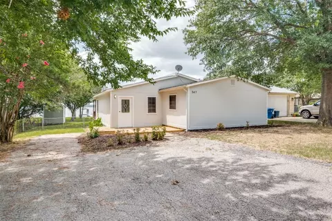 147 Sundrift Dr, Mabank, TX 75156