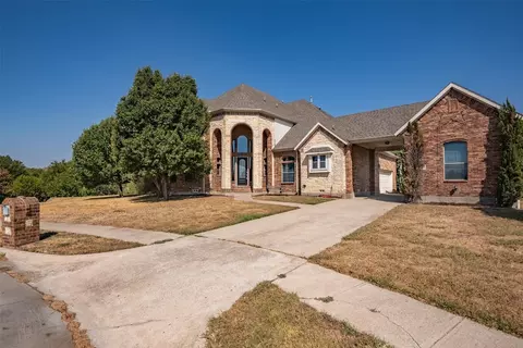 1023 Cove Meadow Ct, Cedar Hill, TX 75104