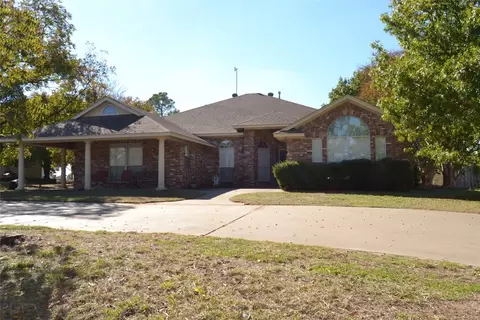 152 Fox Rd, Weatherford, TX 76088