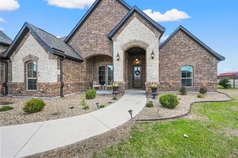 2027 Dash Ln, Springtown, TX 76082 photo 2