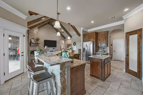 2027 Dash Ln, Springtown, TX 76082 photo 10